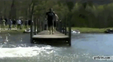 1318274912_jumping_in_the_water_fail.gif