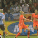 De Zeeuw kicked in the face with bicycle kick
