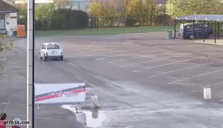 Reverse Parallel Parking | Best Funny Gifs Updated Daily